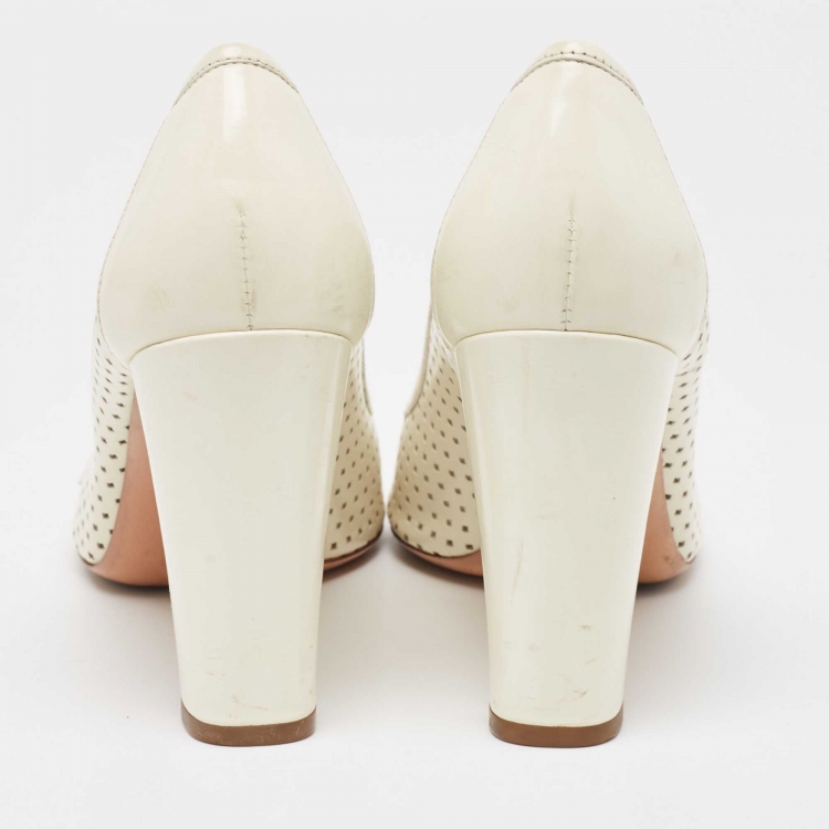 Pre Owned Louis Vuitton Cream Patent Leather Peep Toe Pumps Size 40
