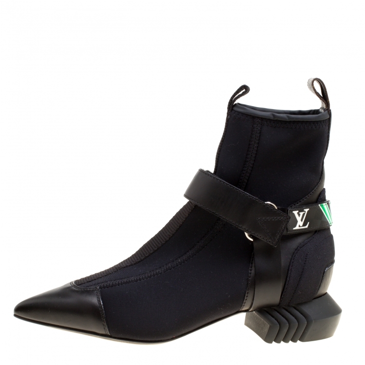 Louis Vuitton Silhouette Ankle Boot BLACK. Size 36.0