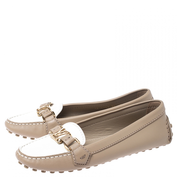 Pre Owned Louis Vuitton Beige/White Leather Oxford Loafers Size 38