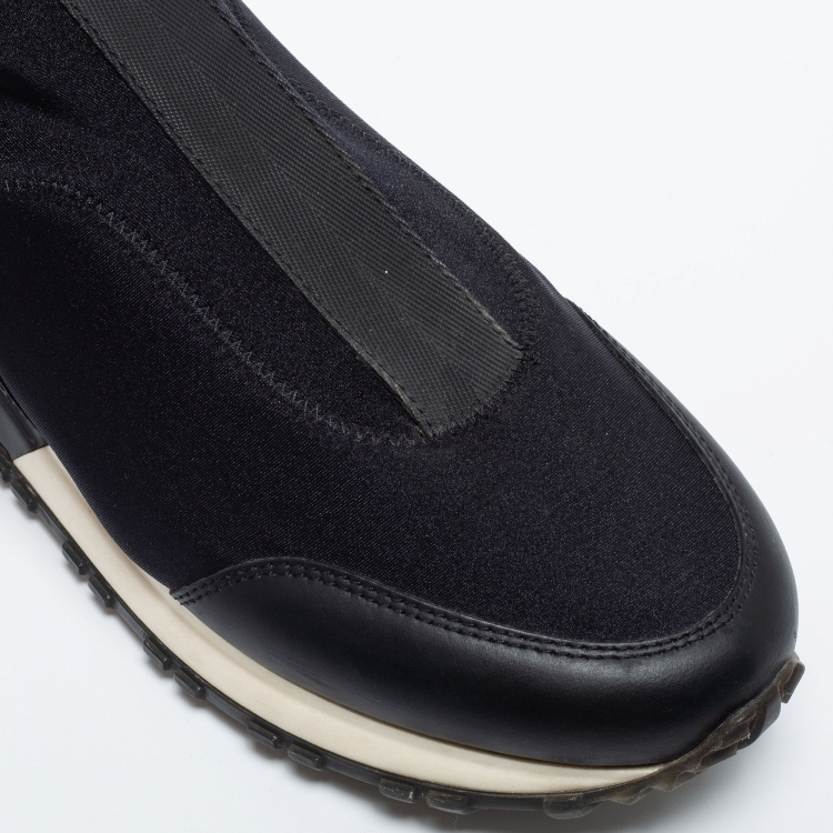 مملوكة مسبقًا Louis Vuitton Black Fabric and  Leather Slip On  Sneakers Size 36