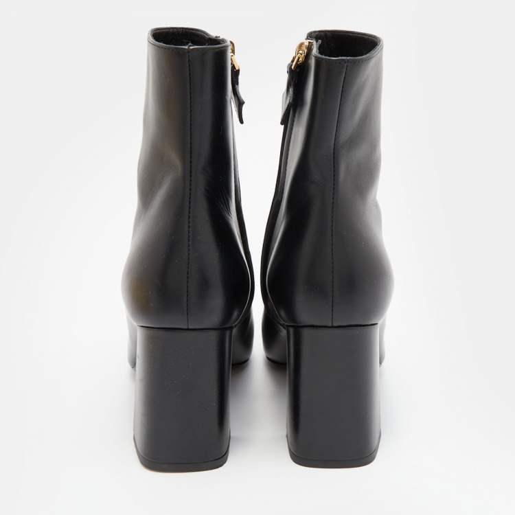 Pre Owned Louis Vuitton Black Leather Madeleine Ankle Length Boots Size 38.5