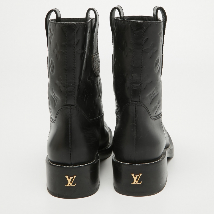 Pre Owned Louis Vuitton Black Leather  Ankle Boots Size 37.5