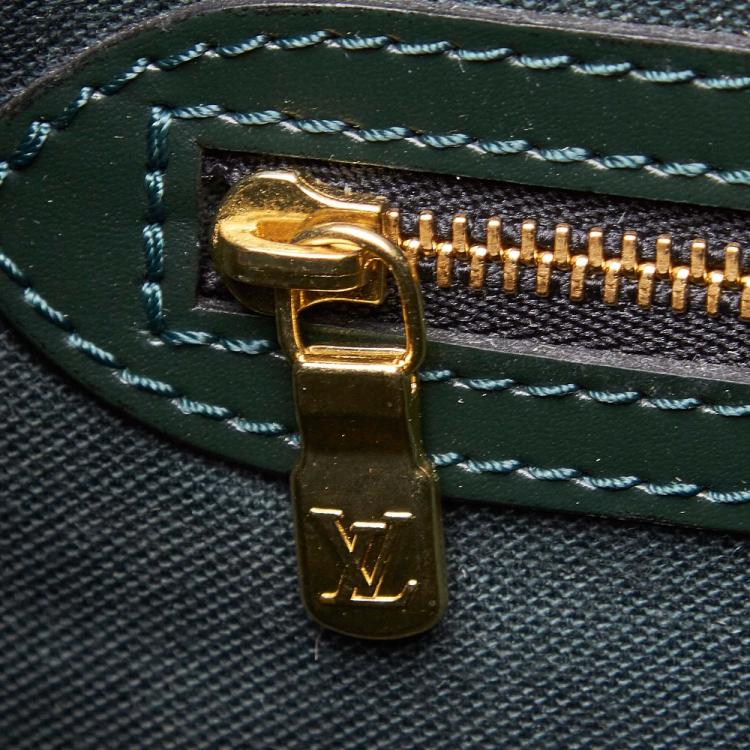 Pre Owned Louis Vuitton Epicea Green Taiga Leather Cassiar Backpack