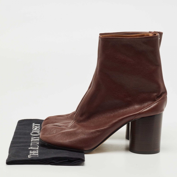 Pre Owned Maison Martin Margiela Brown Leather Tabi Ankle Boots Size 39.5