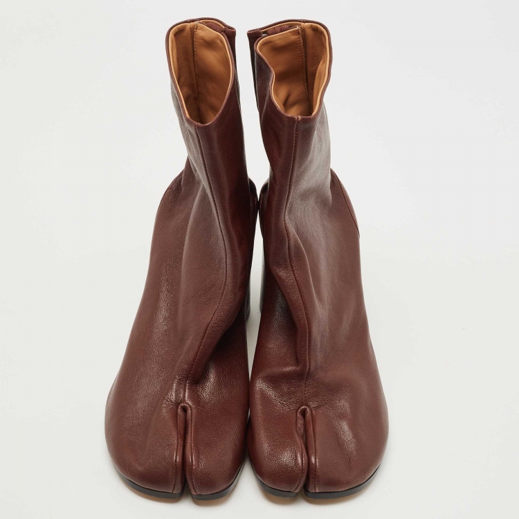 Pre Owned Maison Martin Margiela Brown Leather Tabi Ankle Boots Size 39.5