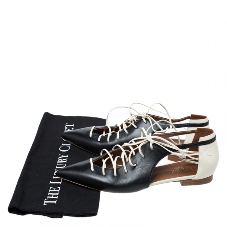 مملوكة مسبقًا Malone Souliers Monochrome Leather Montana Lace Up Pointed Toe Flats Size 39