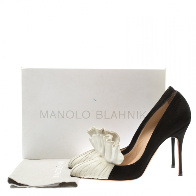 مملوكة مسبقًا Manolo Blahnik Black and Beige Suede Arleti Frill Detail Pumps Size 38