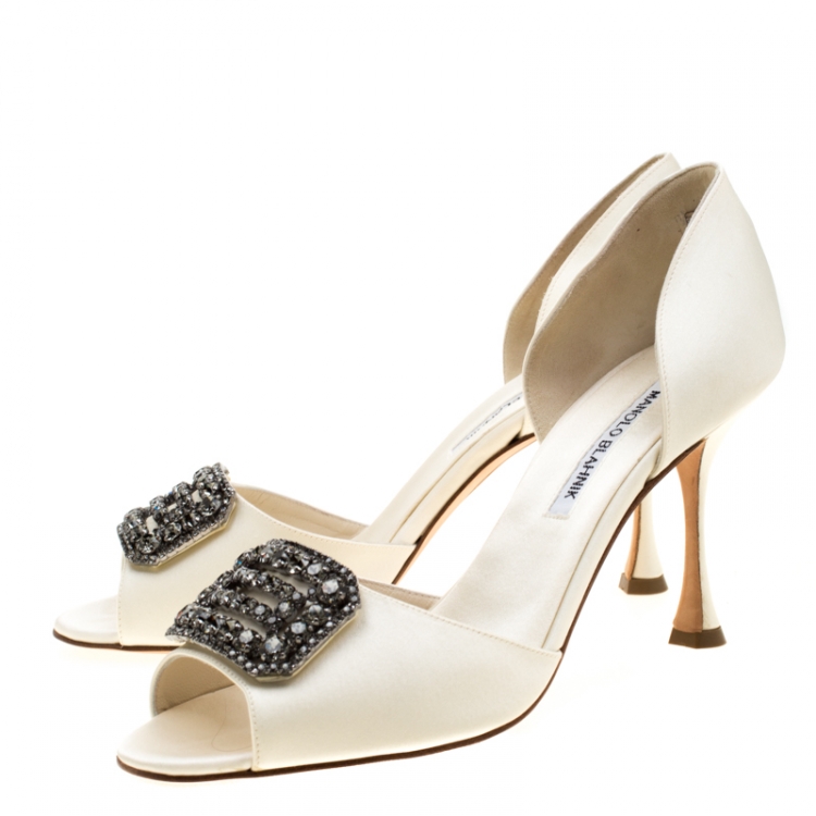 Pre Owned Manolo Blahnik White Satin Alicia Embellished Peep Toe Pumps Size 39.5