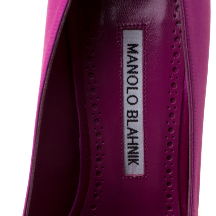 مملوكة مسبقًا Manolo Blahnik Pink Satin Maidu Crystal Embellished Pointed Toe Pumps Size 37.5