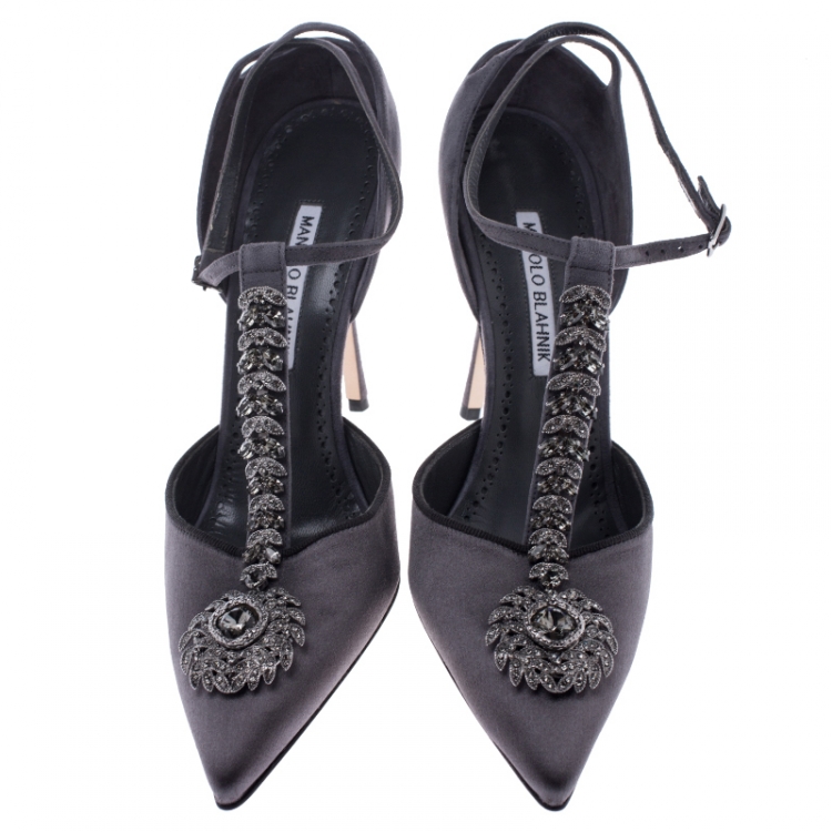 Pre Owned Manolo Blahnik Grey Satin Eridania Crystal Embellished Ankle Strap Pointed Toe Pumps Size 39 
