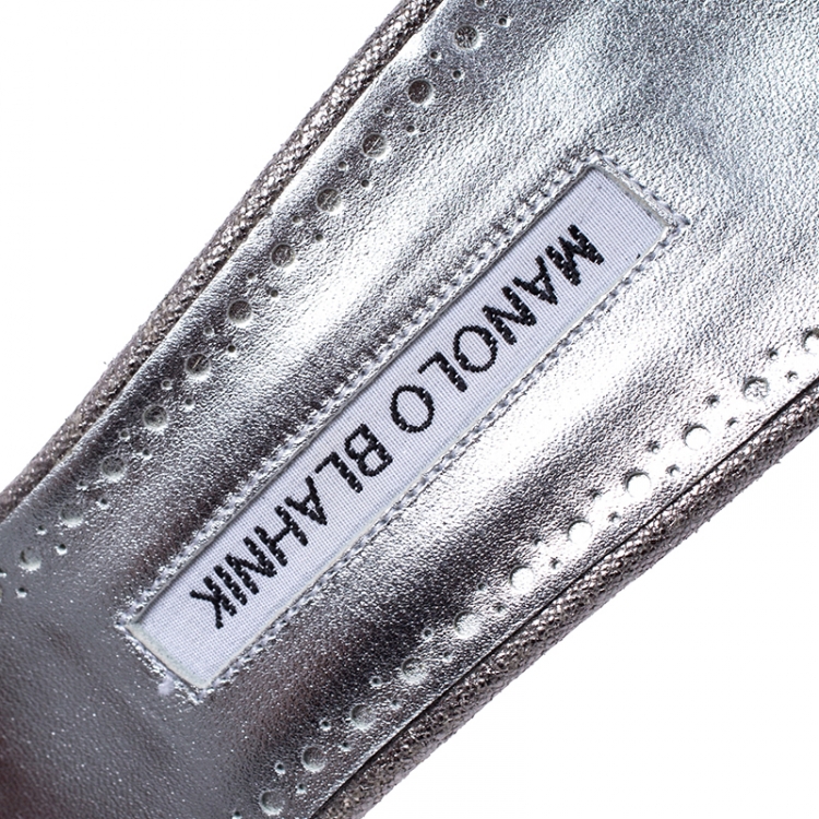 مملوكة �مسبقًا Manolo Blahnik Metallic Silver Leather Lacopo Open Toe Sandals Size 38.5