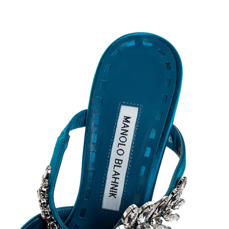 مملوكة �مسبقًا Manolo Blahnik Blue Crystal Embellished Satin Lurum Mule Sandals Size 38