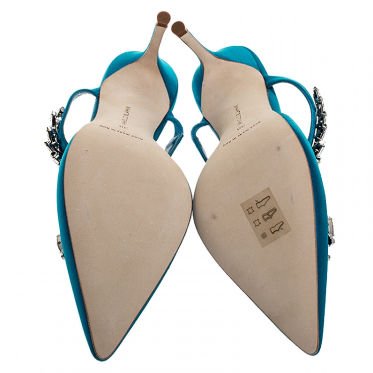 مملوكة مسبقًا Manolo Blahnik Blue Crystal Embellished Satin Lurum Mule Sandals Size 38