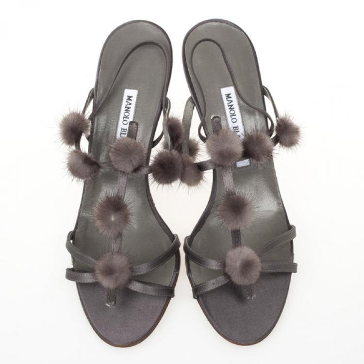 Pre Owned Manolo Blahnik Grey Satin Fur Tip Sandals Size 41