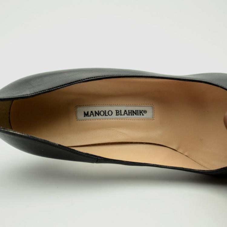 Pre Owned Manolo Blahnik Black Leather Pointed Toe Pumps Size 40
