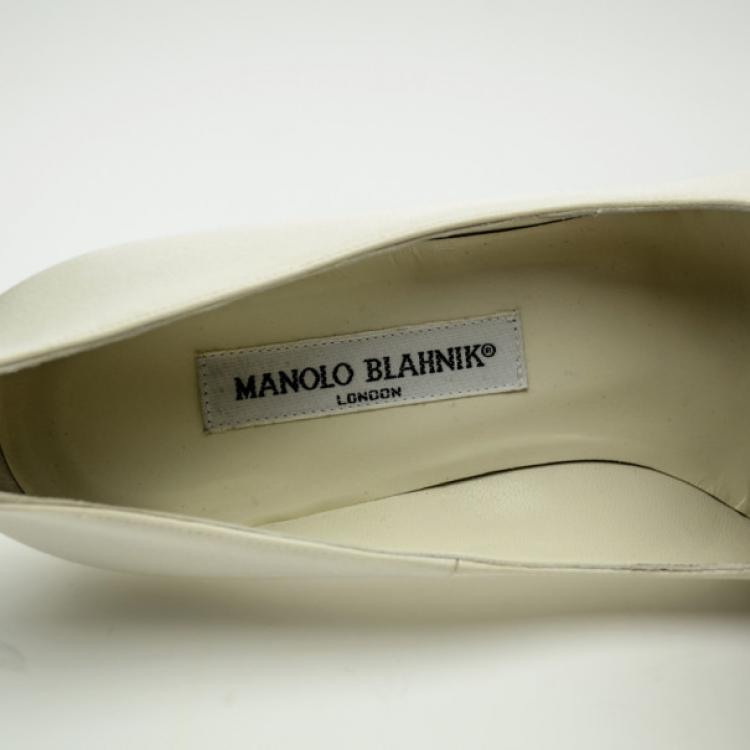 Pre Owned Manolo Blahnik Ivory Limited Edition 'Eufrasia' Pumps Size 39