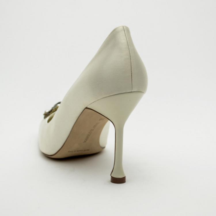 Pre Owned Manolo Blahnik Ivory Limited Edition 'Eufrasia' Pumps Size 39