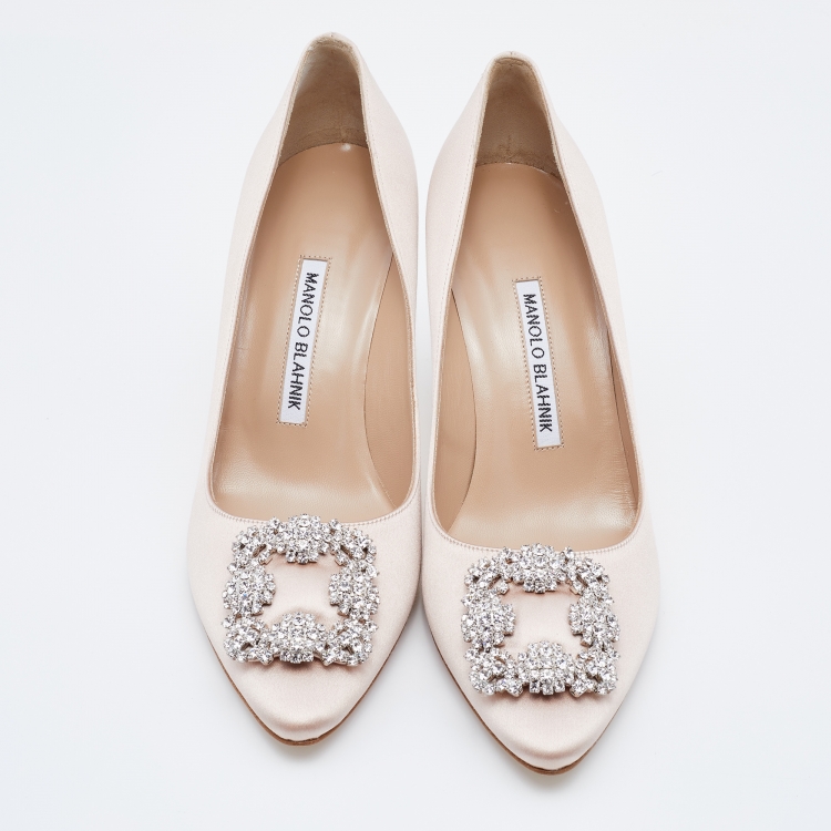 Pre Owned Manolo Blahnik Nude Satin Hangisi Pumps Size 38.5