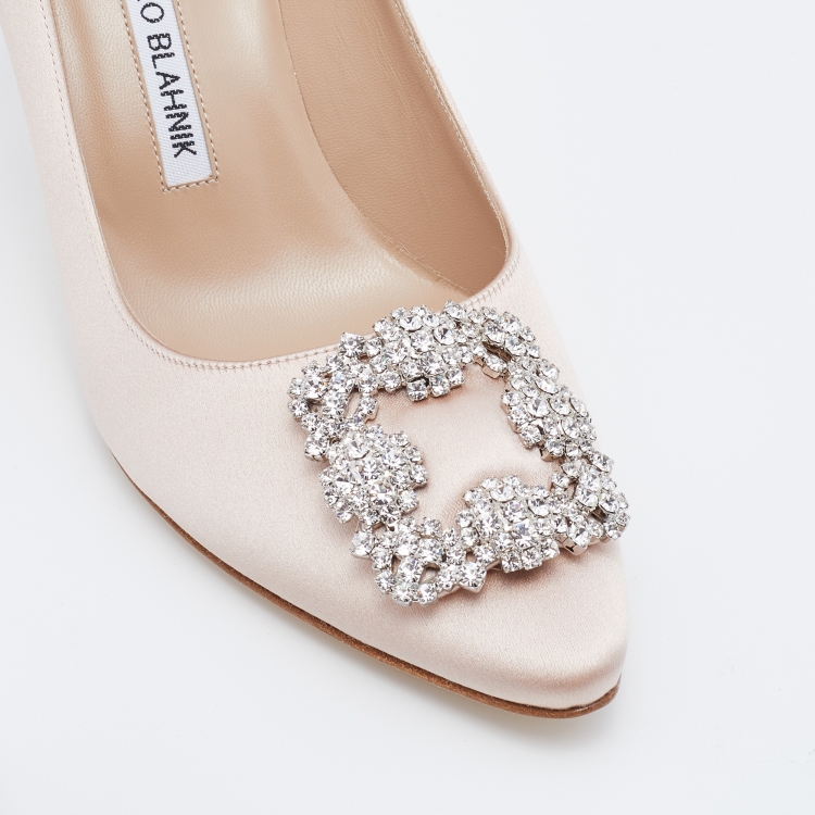 Pre Owned Manolo Blahnik Nude Satin Hangisi Pumps Size 38.5