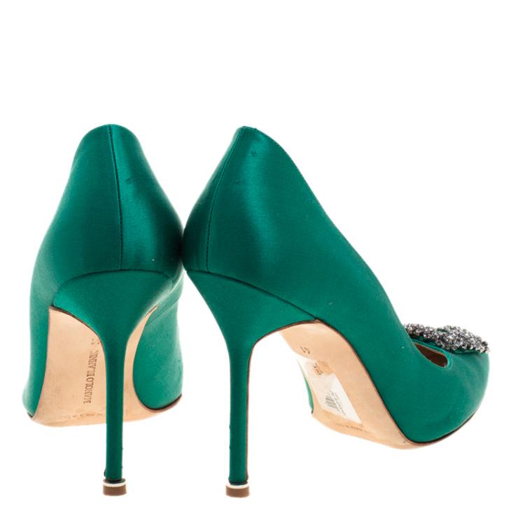 Pre Owned Manolo Blahnik Green Satin Hangisi Embellished Pumps Size 41