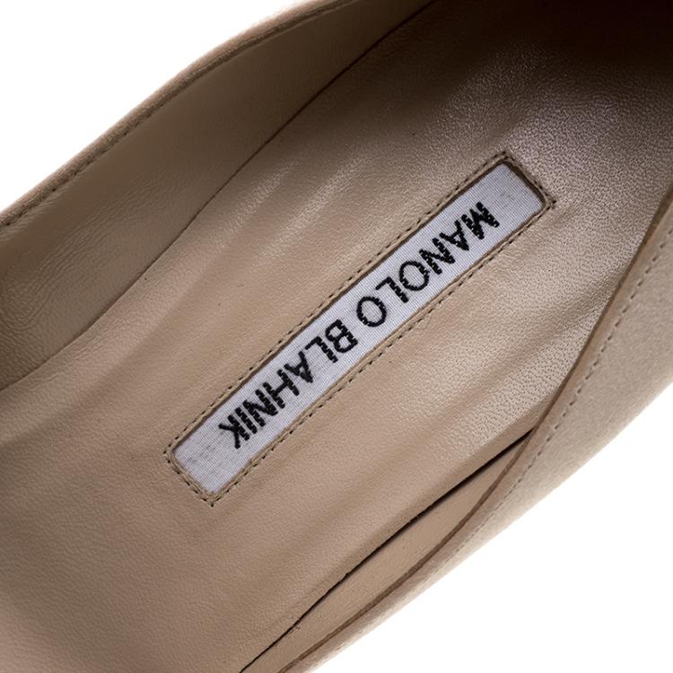 Pre Owned Manolo Blahnik Beige Satin Hangisi Embellished Pumps Size 38.5