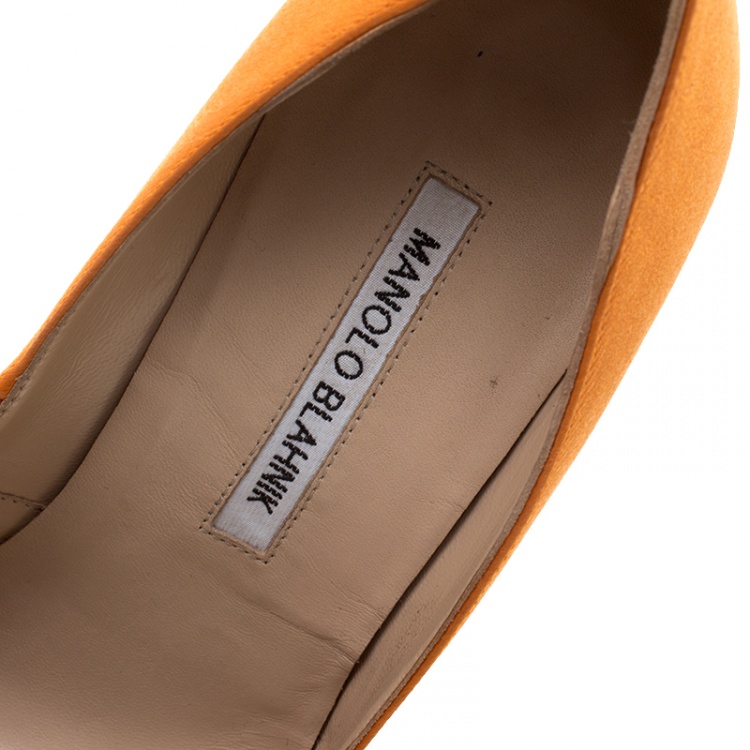 Pre Owned Manolo Blahnik Orange Satin Hangisi Embellished Pumps Size 38