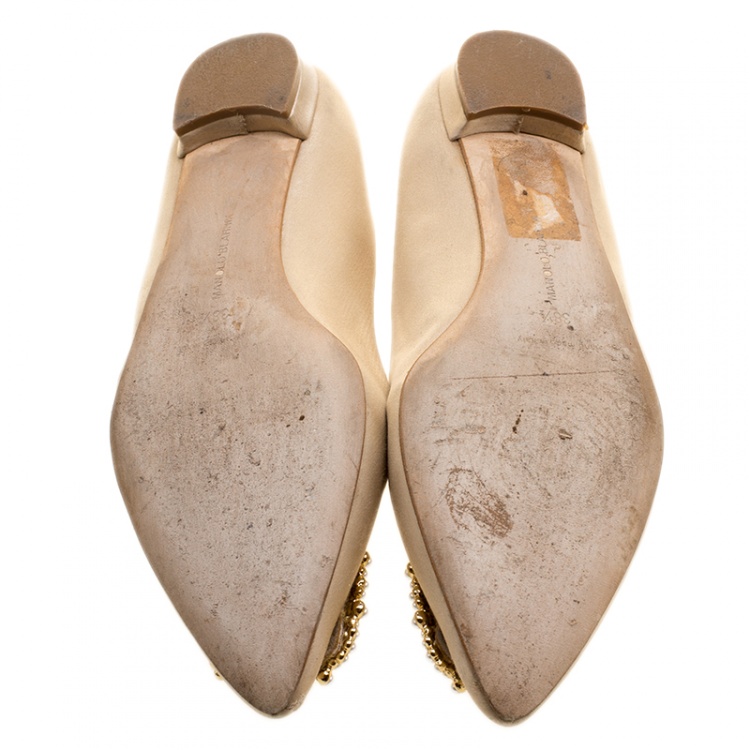 Pre Owned Manolo Blahnik Beige Satin Hangisi Ballet Flats Size 38.5