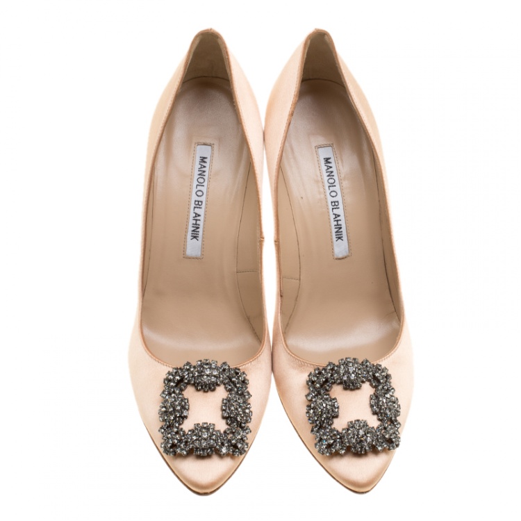 Pre Owned Manolo Blahnik Beige Satin Hangisi Crystal Embellished Pumps Size 38