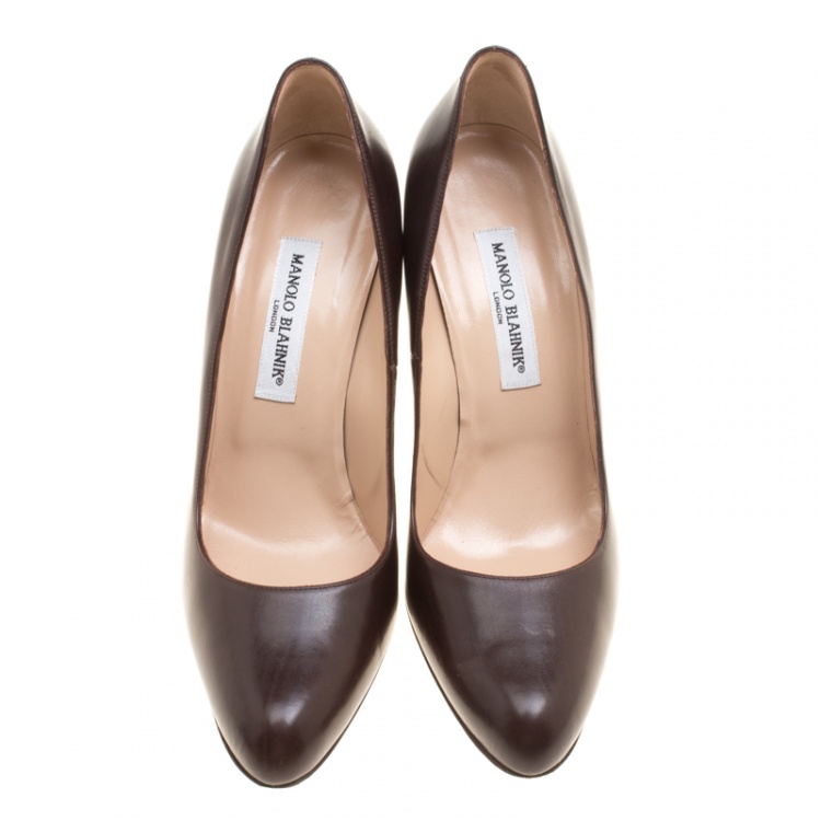 Pre Owned Manolo Blahnik Brown Leather Round Toe Pumps Size 40