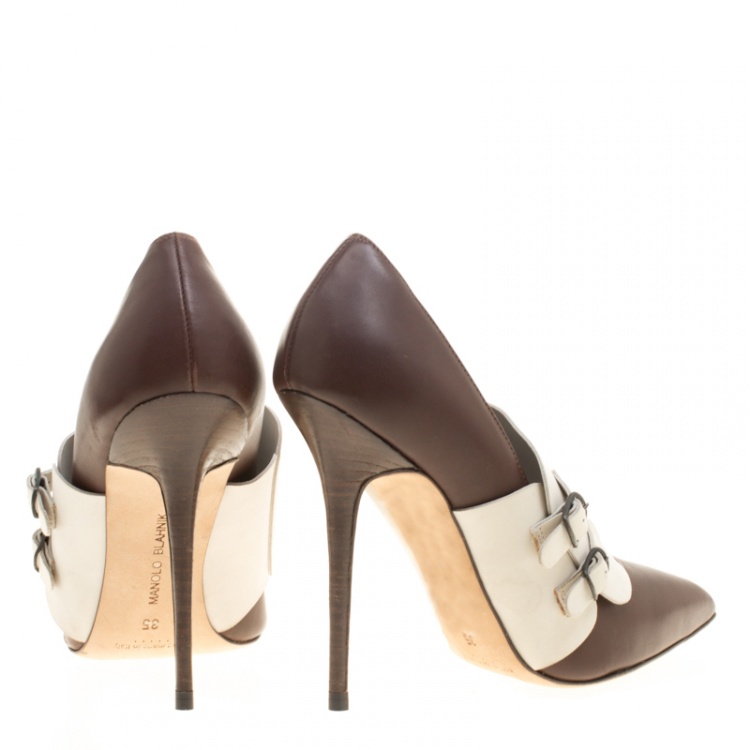 Pre Owned Manolo Blahnik Brown/White Leather Encajada Buckle Accented Pointed Toe Pumps Size 35