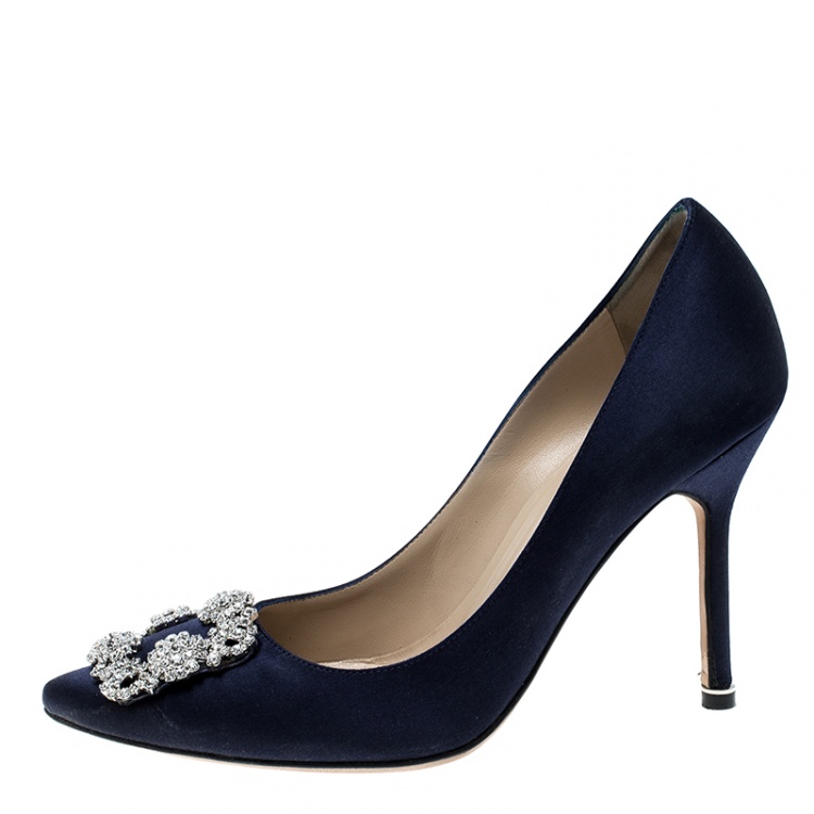 Pre Owned Manolo Blahnik Navy Blue Satin Hangisi Crystal Embellished Pumps Size 38.5