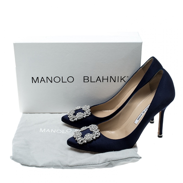 manolo blahnik hangisi navy blue