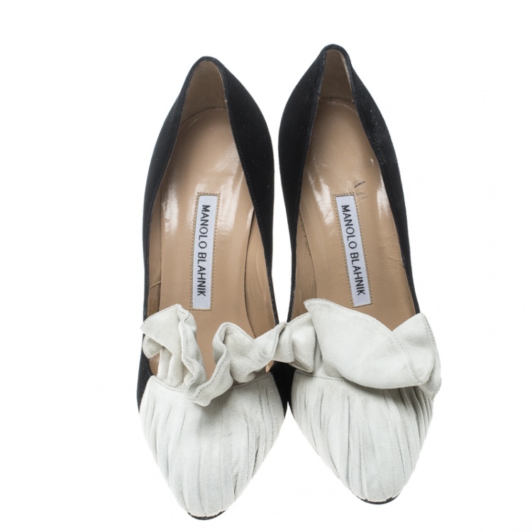 Pre Owned Manolo Blahnik Monochrome Suede Arleti Frill Detail Pumps Size 36.5