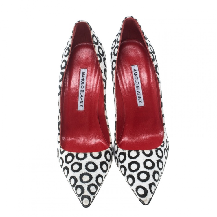 Pre Owned Manolo Blahnik Monochrome Circle Printed Canvas BB Pointed Toe Pumps Size 36.5