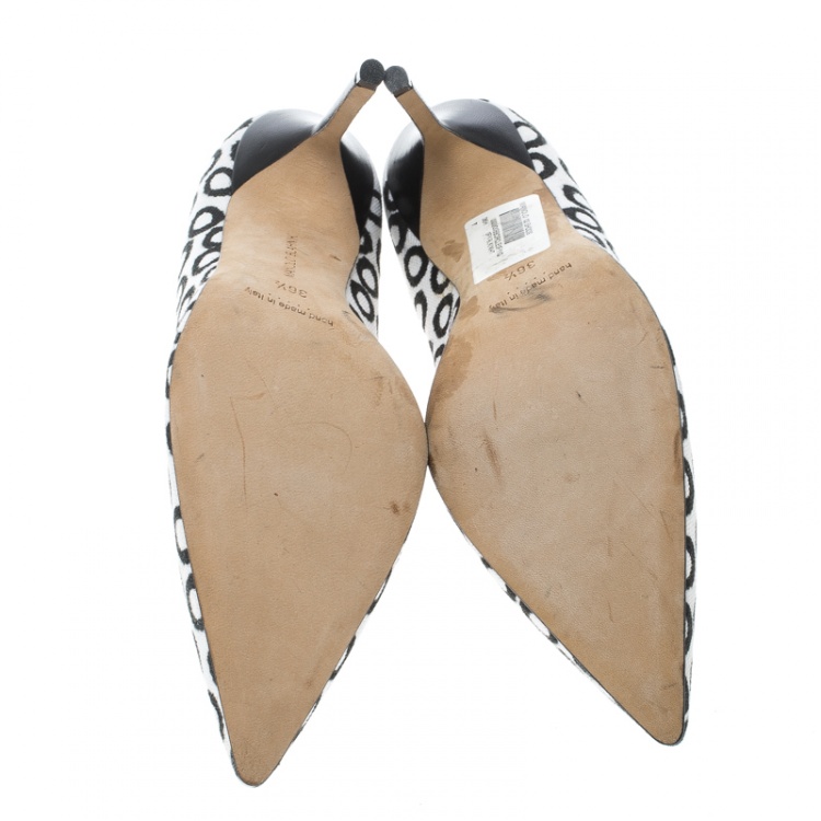 Pre Owned Manolo Blahnik Monochrome Circle Printed Canvas BB Pointed Toe Pumps Size 36.5
