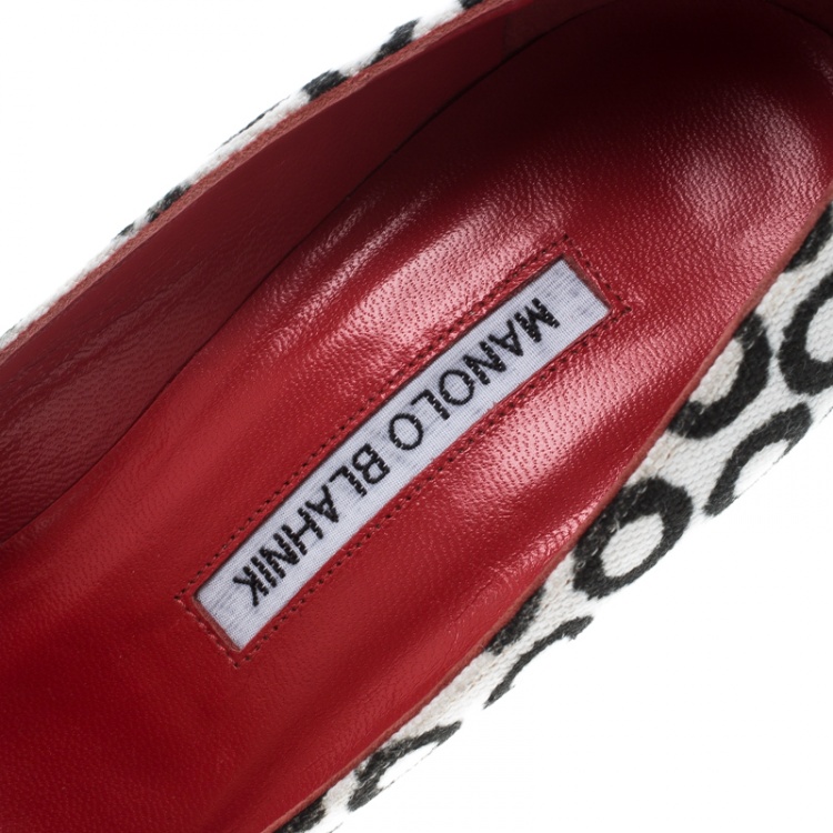 Pre Owned Manolo Blahnik Monochrome Circle Printed Canvas BB Pointed Toe Pumps Size 36.5