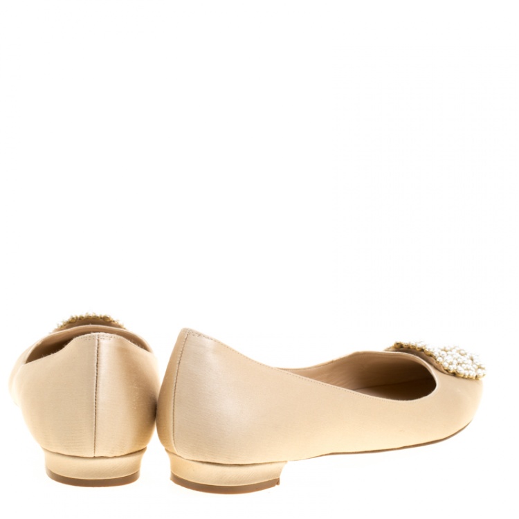 Pre Owned Manolo Blahnik Beige Satin Hangisi Ballet Flats Size 38