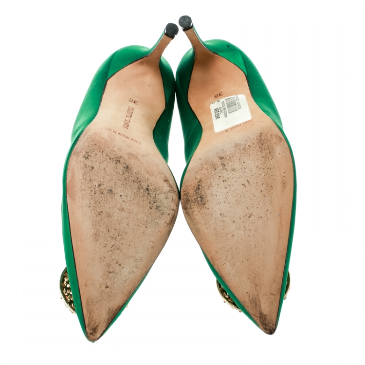 Pre Owned Manolo Blahnik Green Satin Giuba Brooch Embellished Pumps Size 36