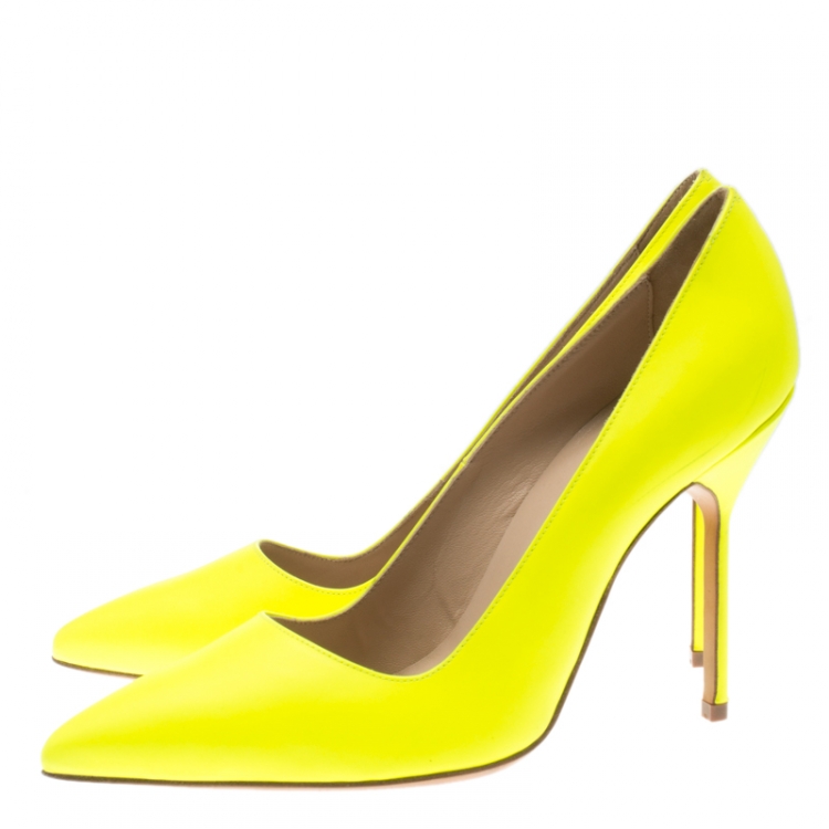 Pre Owned Manolo Blahnik Neon Yellow Leather BB Pointed Toe Pumps Size 36.5