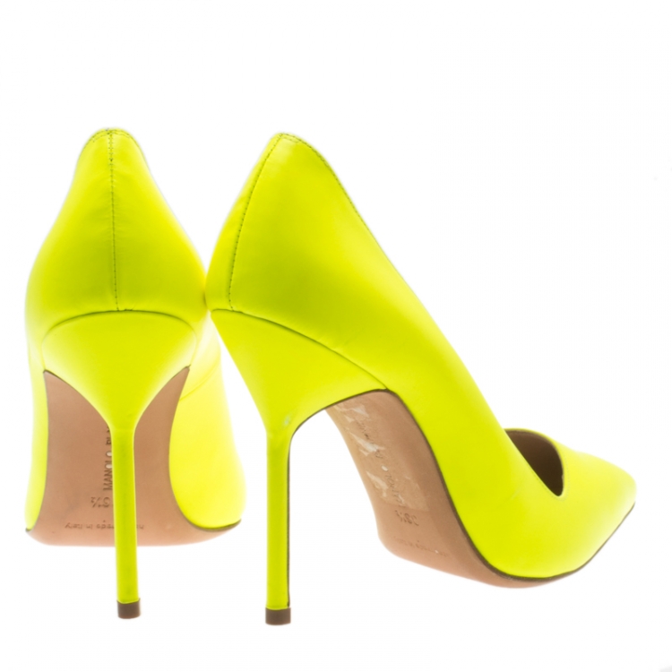 Pre Owned Manolo Blahnik Neon Yellow Leather BB Pointed Toe Pumps Size 36.5