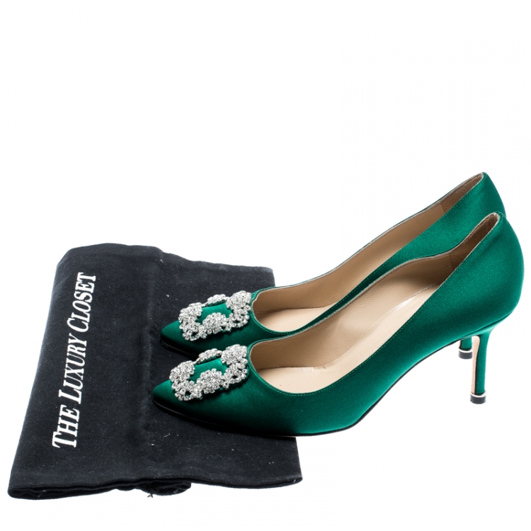 manolo blahnik green hangisi