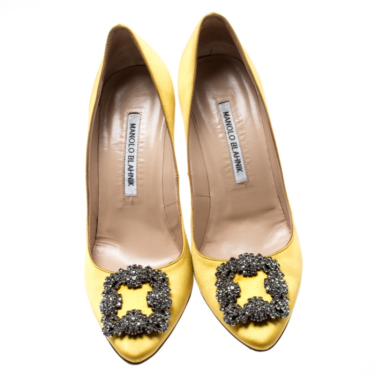 Pre Owned Manolo Blahnik Yellow Satin Hangisi Crystal Embellished Pumps Size 37.5