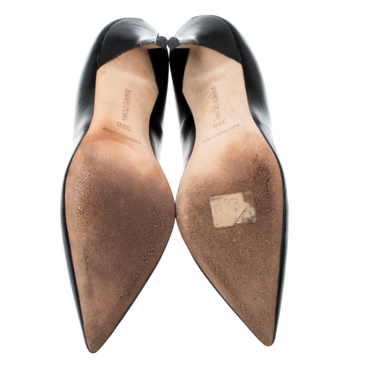 Pre Owned Manolo Blahnik Black Leather BB Pointed Toe Pumps Size 38.5