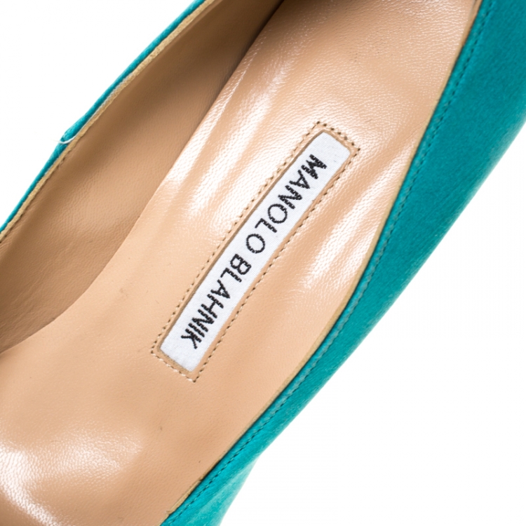 Pre Owned  Manolo Blahnik Turquoise Satin Hangisi Jewel Pumps Size 38.5