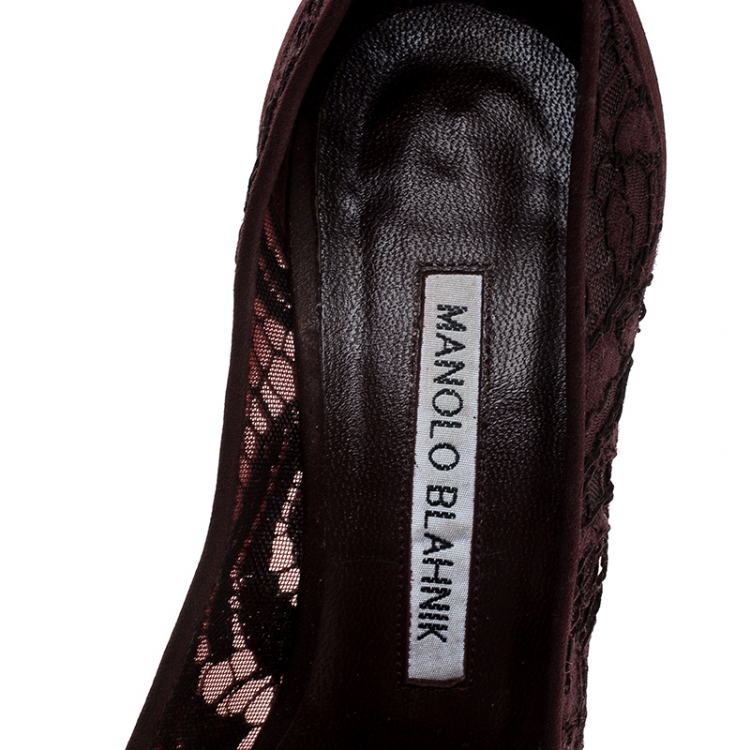 Pre Owned Manolo Blahnik Burgudy Lace And Fabric Hangisi Embellished Pointed Toe Pumps Size 35.5