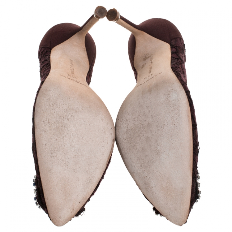 Pre Owned Manolo Blahnik Burgudy Lace And Fabric Hangisi Embellished Pointed Toe Pumps Size 35.5