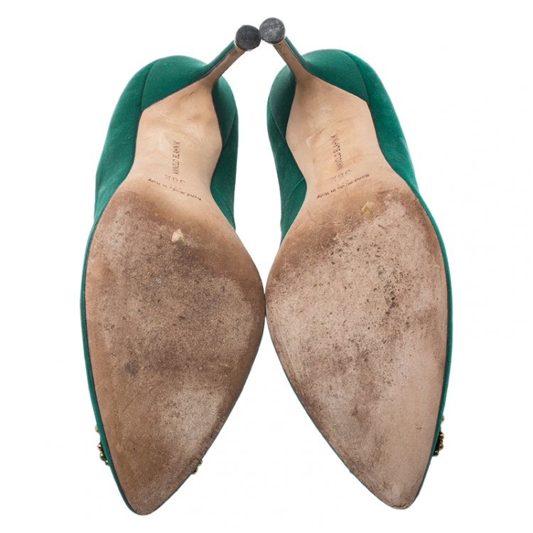 Pre Owned Manolo Blahnik Green Satin Hangisi Embellished Pointed Toe Pumps Size 38.5