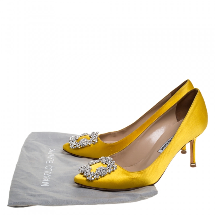 Pre Owned Manolo Blahnik Yellow Satin Hangisi Crystal Embellished Pumps Size 37.5