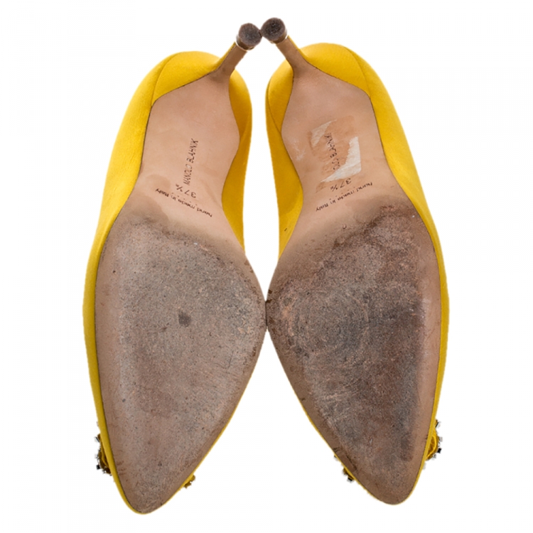 Pre Owned Manolo Blahnik Yellow Satin Hangisi Crystal Embellished Pumps Size 37.5