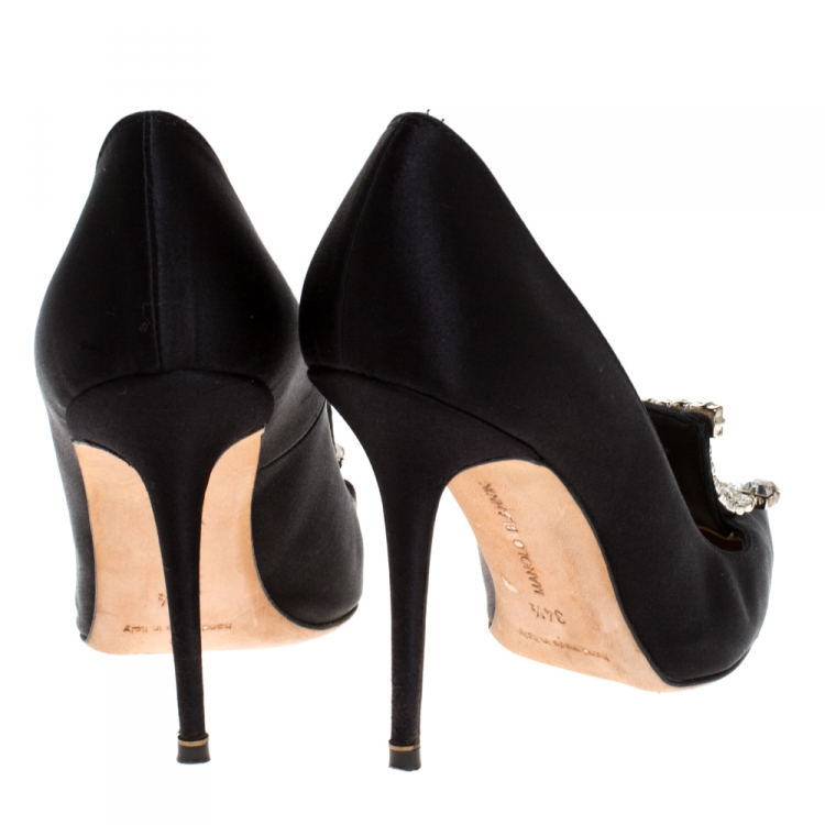 Pre Owned Manolo Blahnik Black Satin Borlak Crystal Embellished Pumps Size 34.5